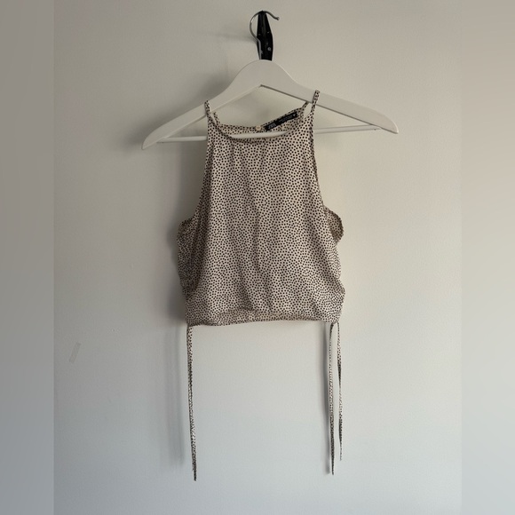 Zara beige polka dotted halter crop top with ruched drawstring detail - Picture 2 of 8